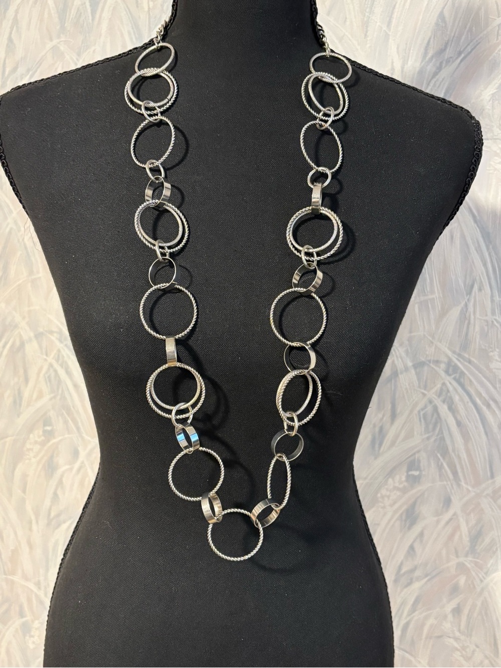 🌻NY Collection Long Silver Link Circle Necklace 34”+3”
